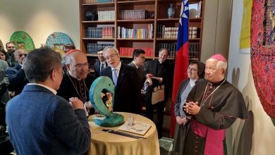 慶祝教宗方濟各就職十週年《五餅二魚》特展