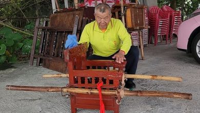 70歲會長簡龍華 執掌黑令旗過火堆