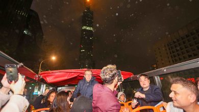 全台第一「移動酒吧」超嗨！飛亞旅行社打造沉浸式台北觀光遊 亞洲50大頂級調酒師獻技 文化、美酒、夜景一次擁有