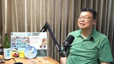 杜微從列車長到董事長四十載鐵道行‧戀戀台鐵心