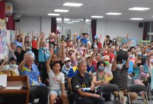打詐防毒又飆客語劇！竹南警社區治安會議嗨翻全場